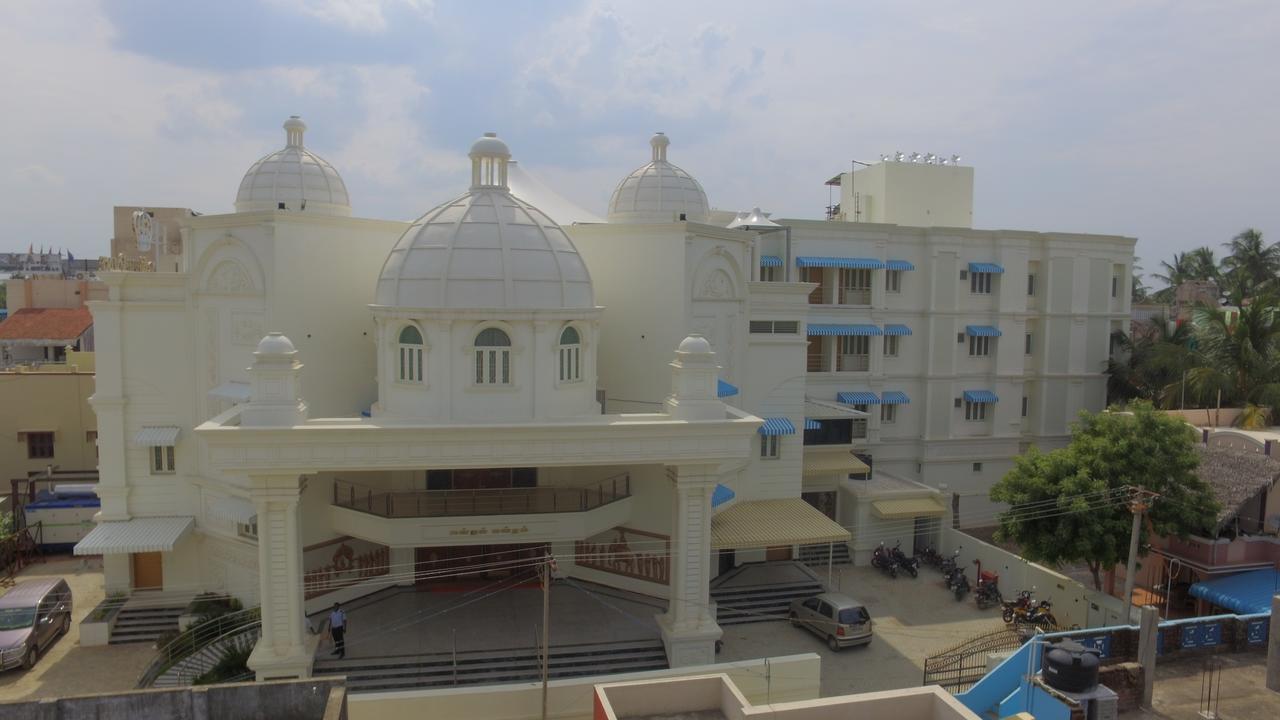 The Grand White Palace Hotel Mayiladuthurai Esterno foto